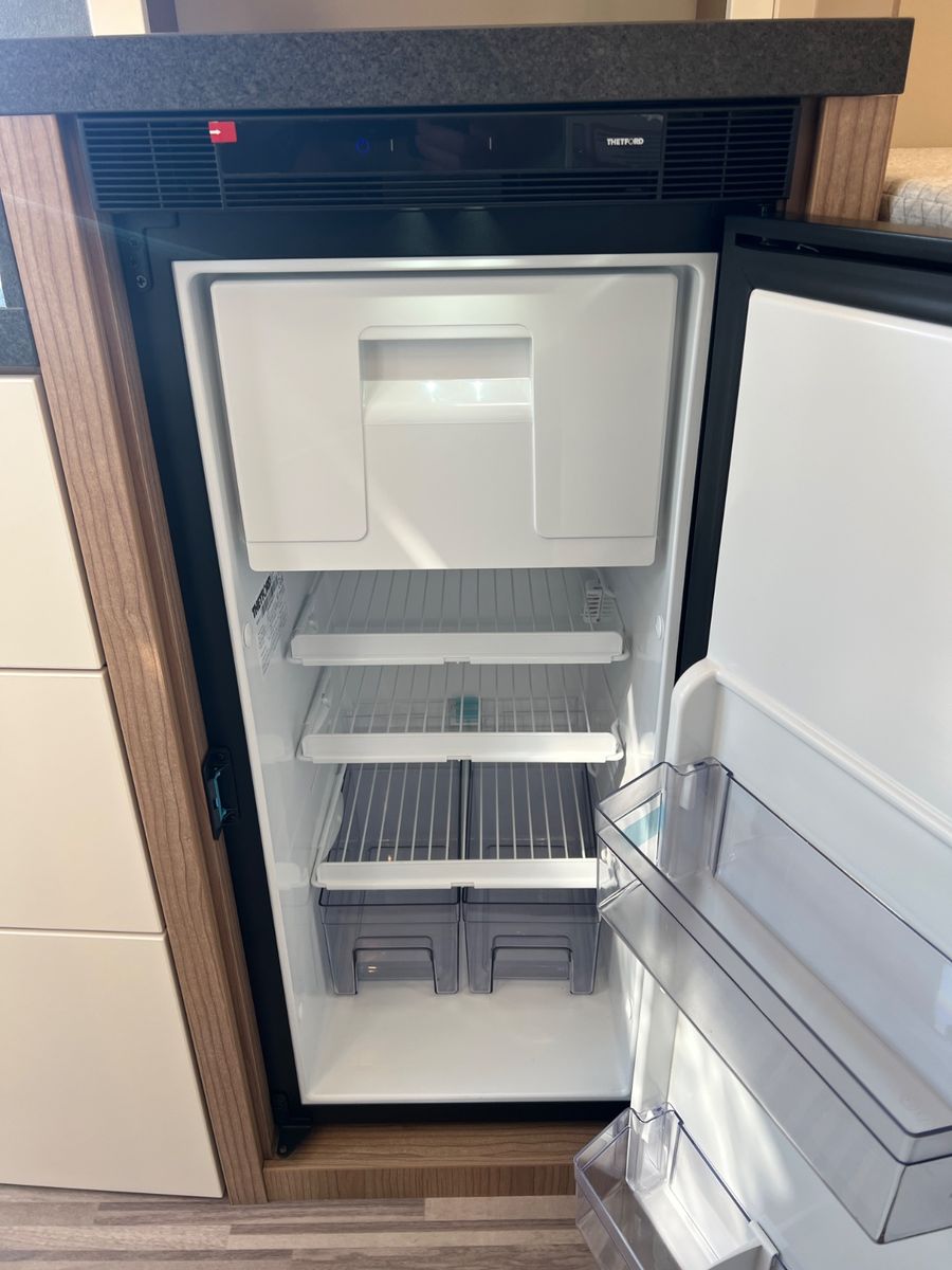 Fahrzeugabbildung Malibu Van diversity GT skyview 640 LE K