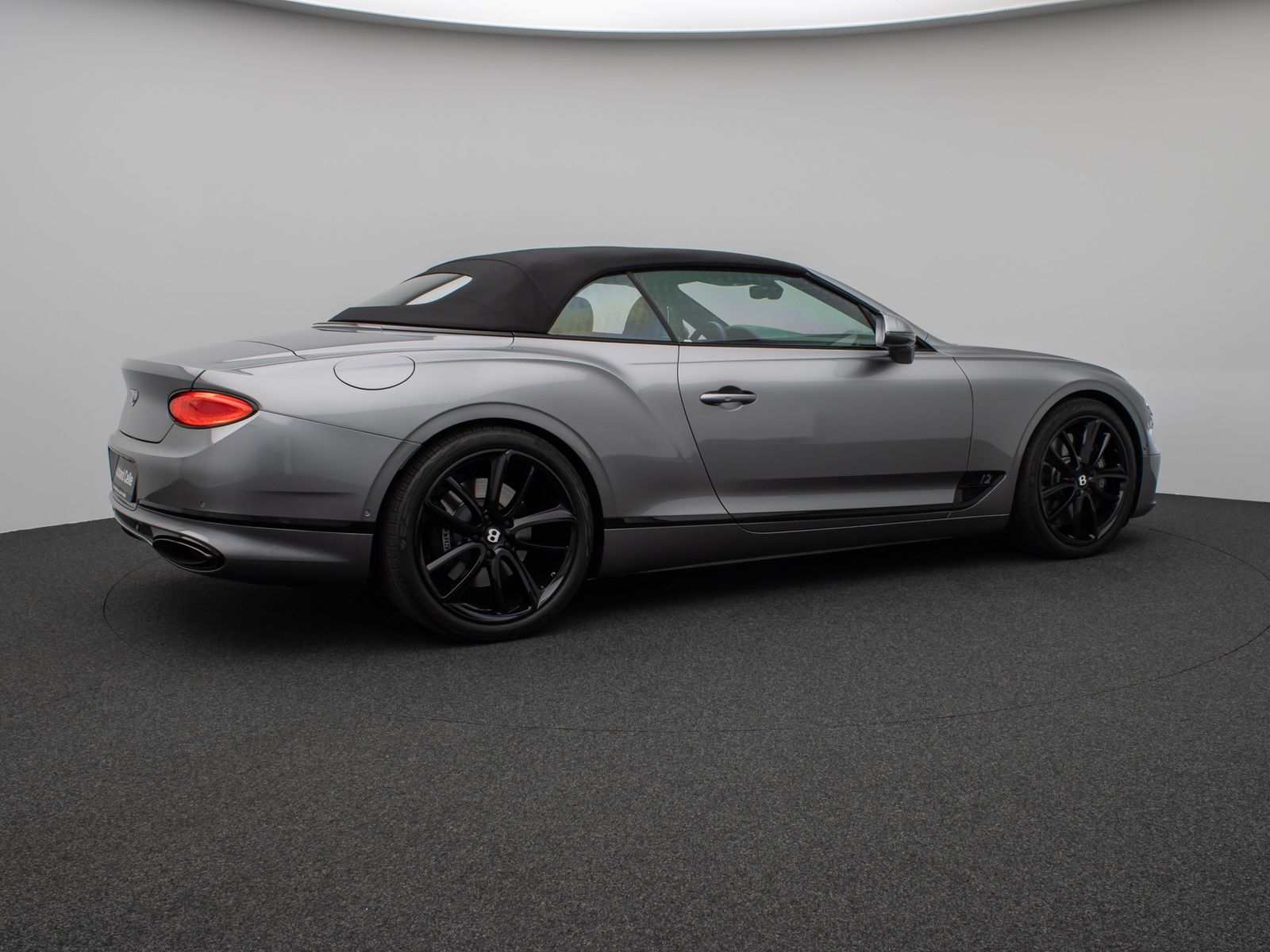 Fahrzeugabbildung Bentley Continental GTC W12 Mulliner 360°HUD NightVision