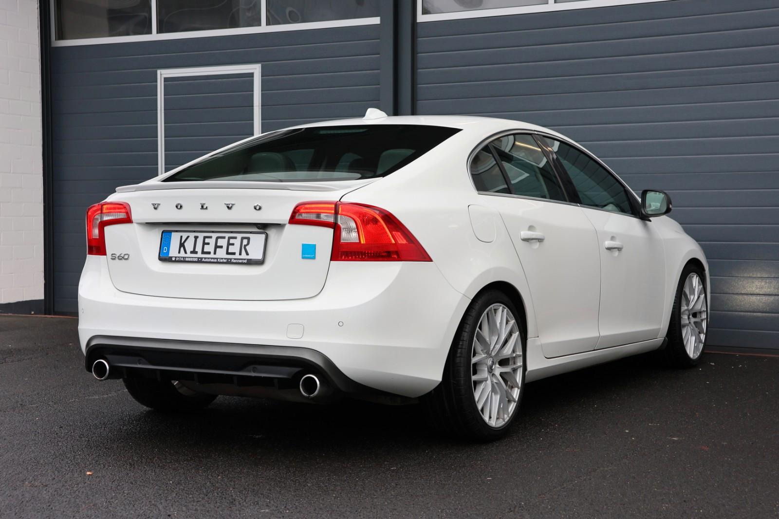 VOLVO S60 3.0L T6 AWD R-DESIGN / ACC / 4XSHZ / LHZ / CAMÉRA / 19 | 347 ch | BVA | PACK SPORT | RÉGLAGE ÉLECTRIQUE DES SIÈGES AVEC FONCTION MÉMOIRE | TOIT OUVRANT