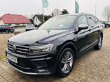 Volkswagen Tiguan Allspace Highline 4Motion *7 SITZE*AHK* - gebrauchte VW Tiguan Allspace aus dem Jahr 2017