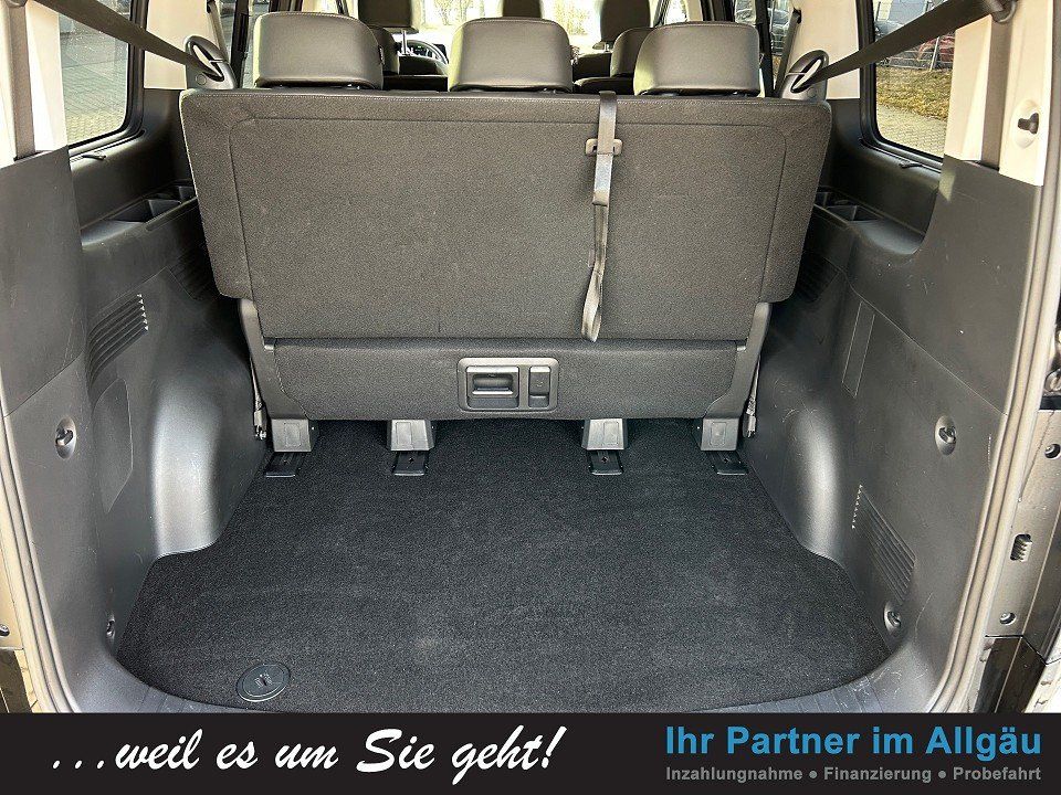 Fahrzeugabbildung Hyundai STARIA 9SITZER 2.2 CRDi 8AT 4WD PRIME PANO 1HD++