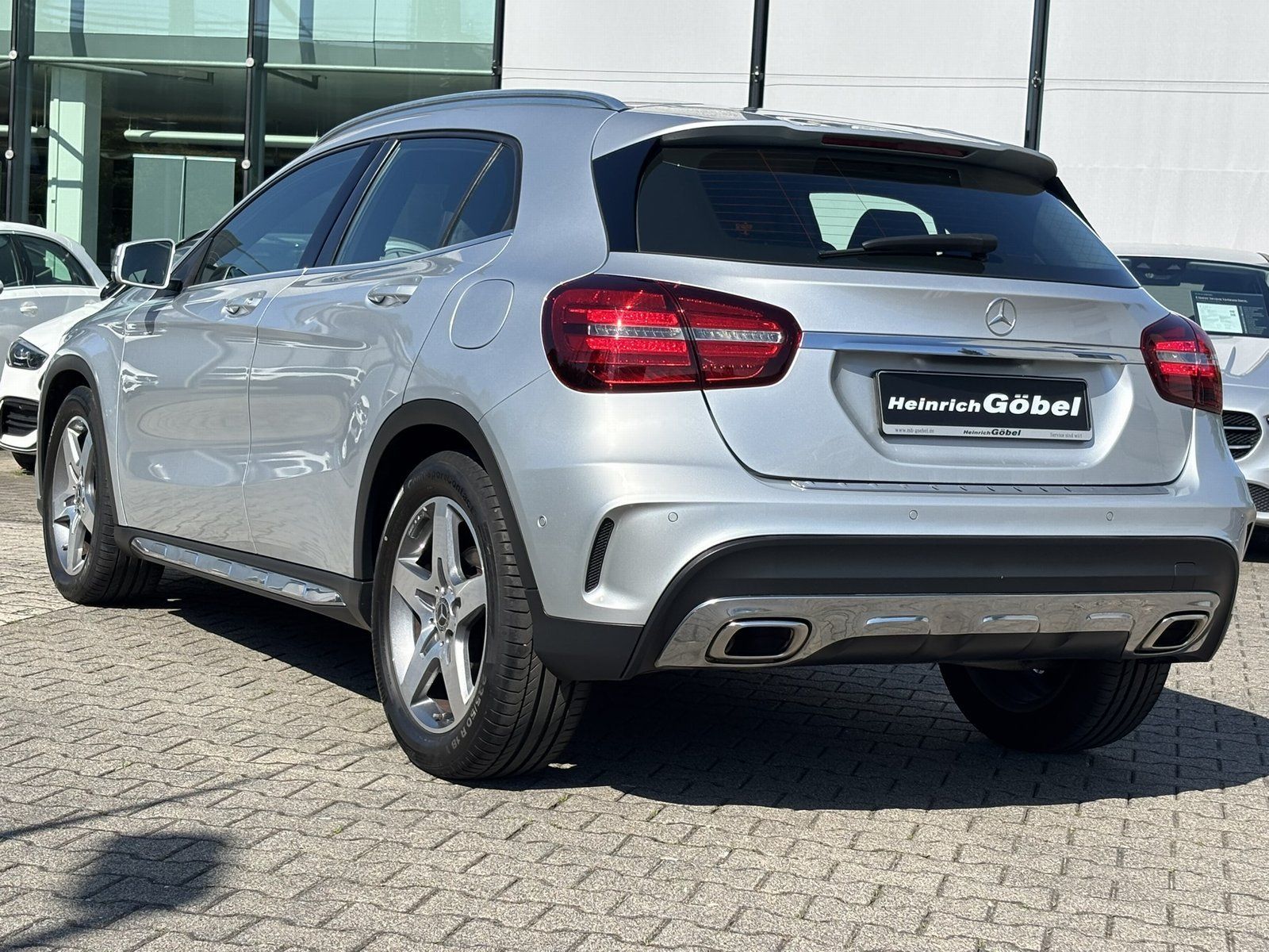 Fahrzeugabbildung Mercedes-Benz GLA 200 AMG*LED*DIGITALES-RADIO*NAVI*CD-PLAYER*