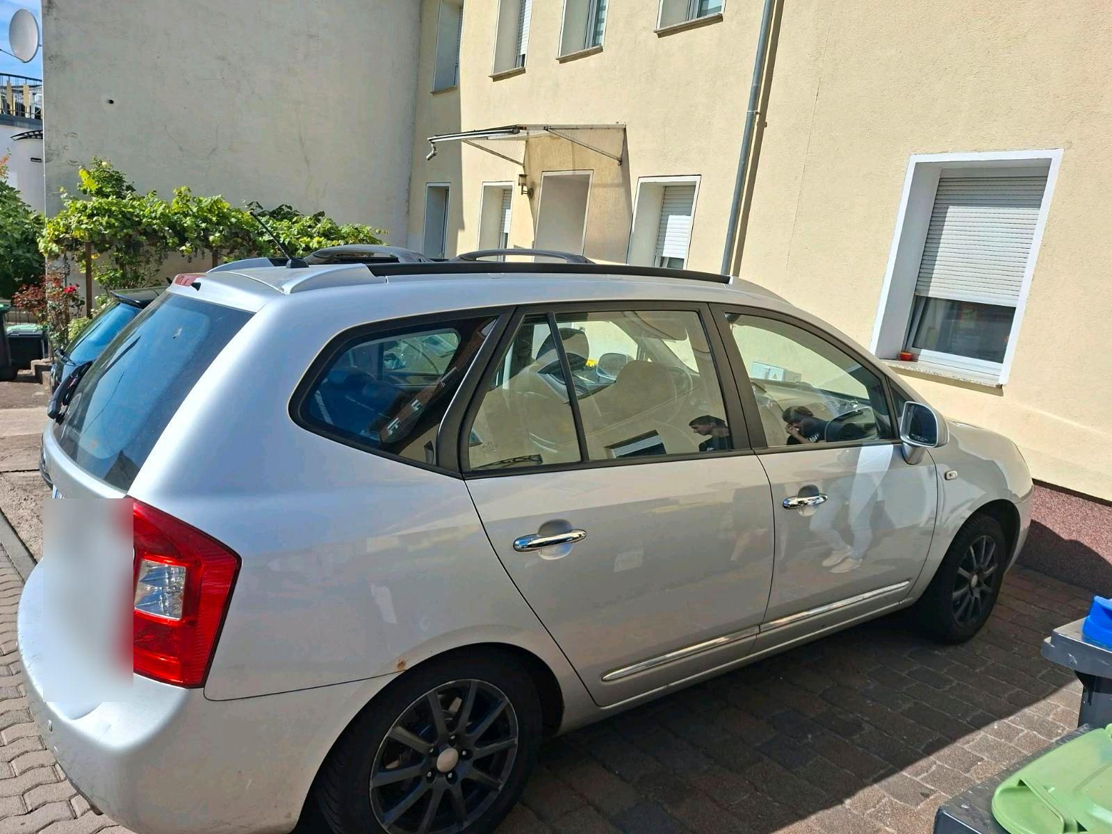 Kia Carens