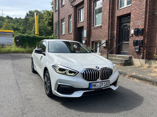 BMW 118i EZ 08.11.2019 | 1. Hand | Scheckheft 