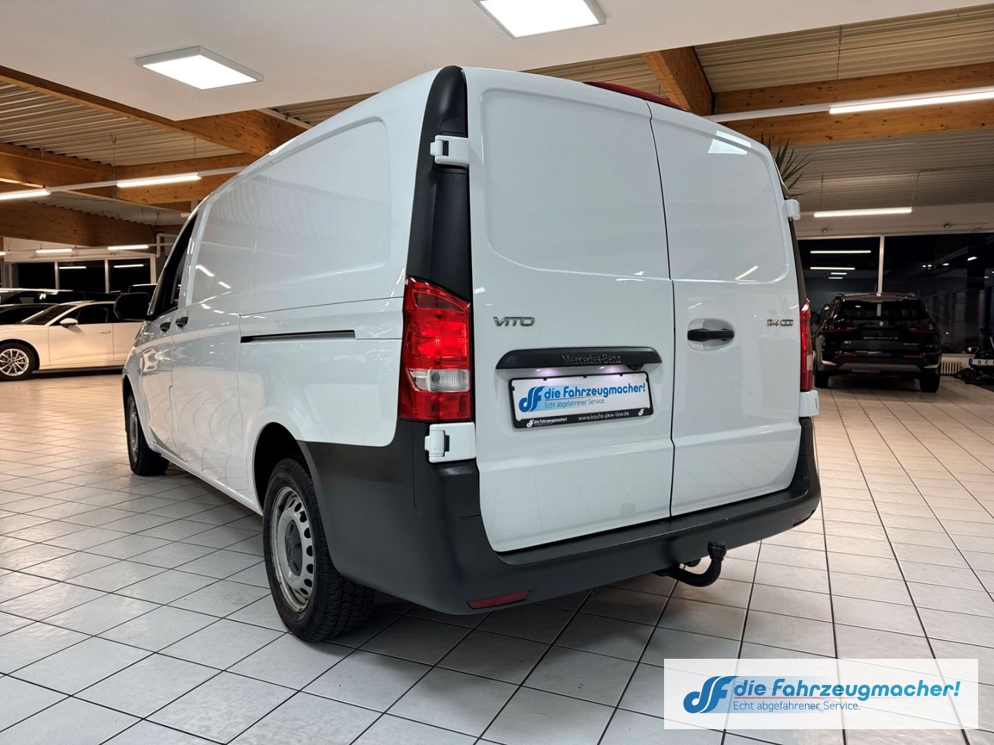 Fahrzeugabbildung Mercedes-Benz Vito Kasten 114 CDI FWD lang AHK Navi DAB SHZ R