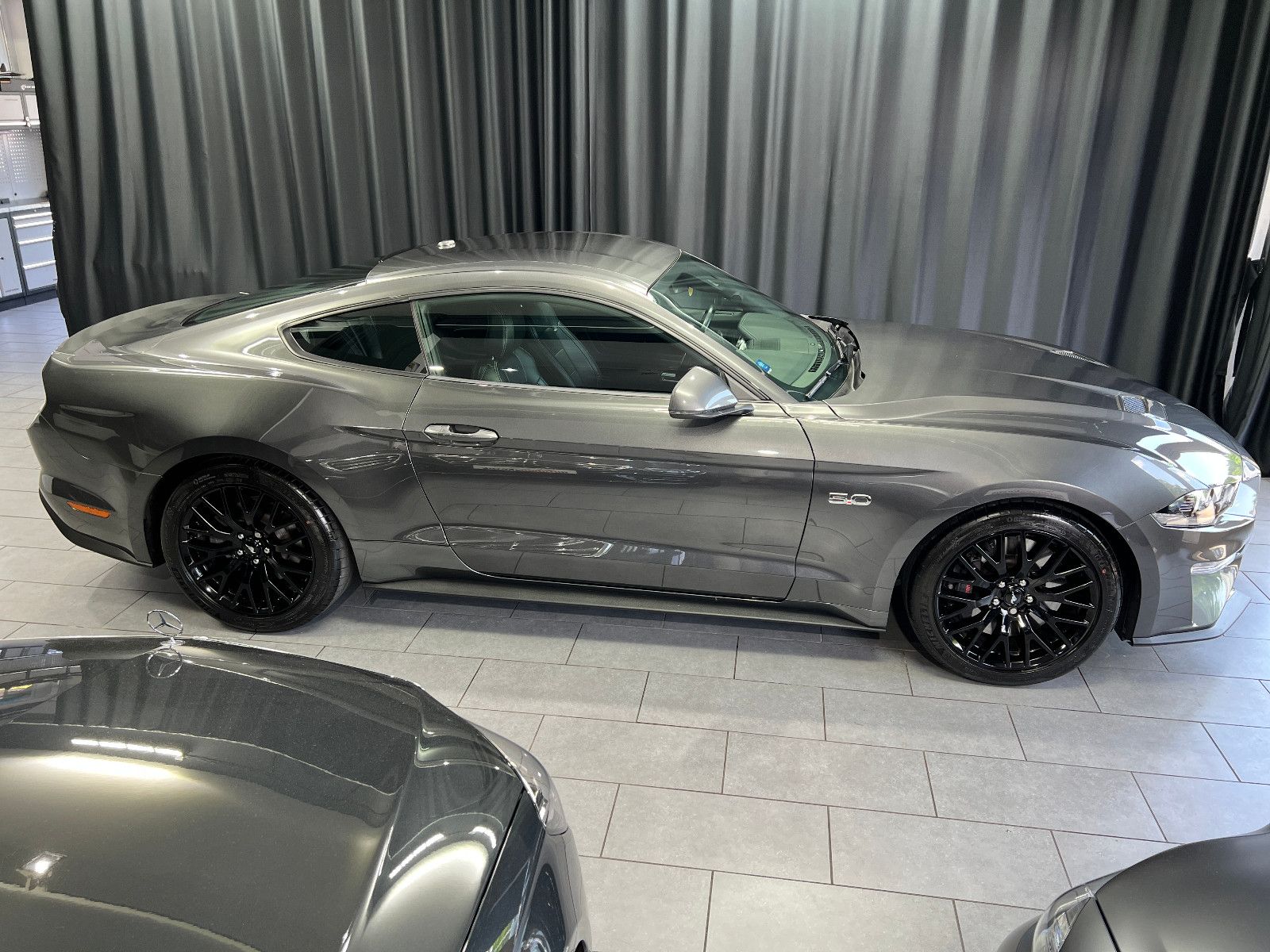 Fahrzeugabbildung Ford Mustang GT V8*SCHALTER*1.HAND*DEUTSCHES FZG*