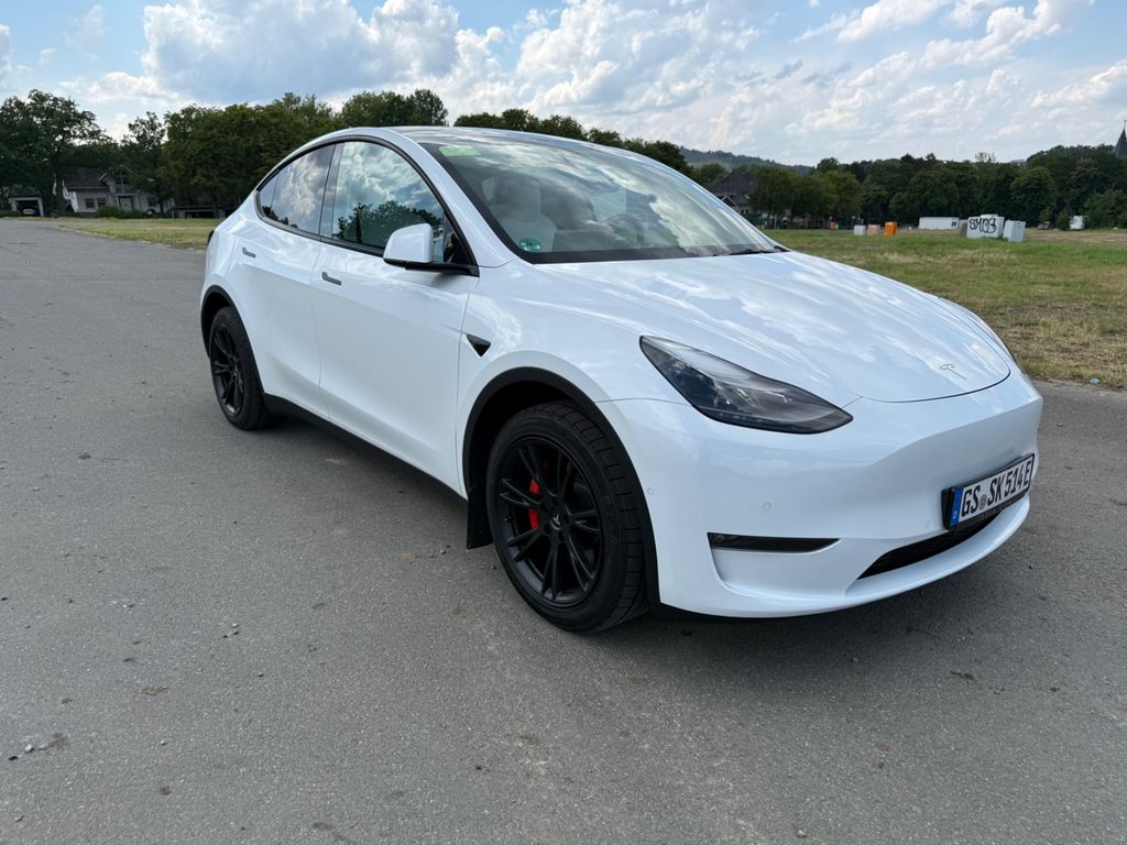 Image of Tesla Model Y