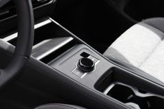 VW Tiguan 2.0 TDI/ IQ.DRIVE/ H&K/ MATRIX/ DISCOVER VW Tiguan 2.0 TDI/ IQ.DRIVE/ H&K/ MATRIX/ DISCOVER