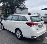 Toyota Auris touring 1.8 h business - gebrauchte Toyota Auris aus dem Jahr 2019