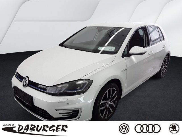 Volkswagen Golf VII e-Golf Wärmepumpe+CCS+Dynaudio+Keyless