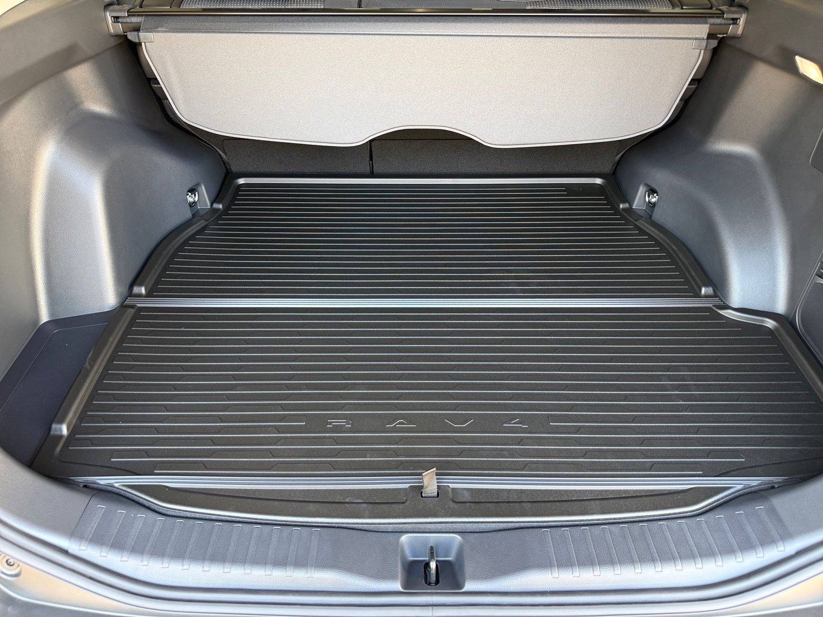 Fahrzeugabbildung Toyota RAV4 2.5 AWD Teamplayer Kamera,LED,Navi,PDC