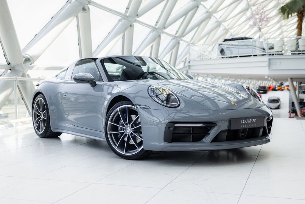 Porsche 992