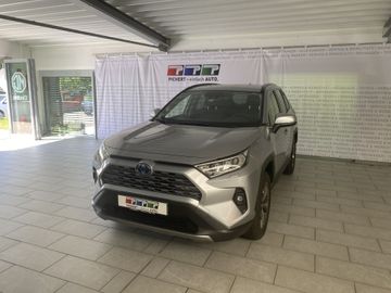 Toyota RAV 4 2.5 4x4 Hybrid Team Deutschland