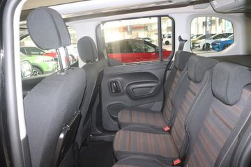 Fotografie des Opel Combo Life 1.2 Turbo Start/Stop Innovation