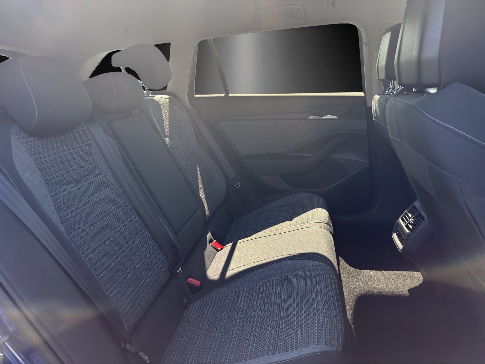 Fahrzeugabbildung SKODA Superb Combi Selection 1,5 TSI iV 150 kW DSG