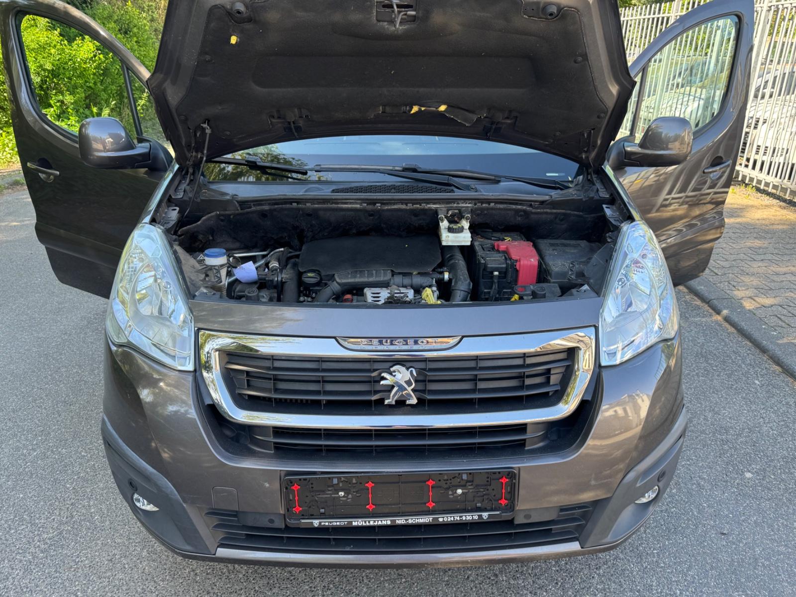 Peugeot Partner Tepee Allure 1HD/PEUGEOT SCHECKHEFT/NAVI