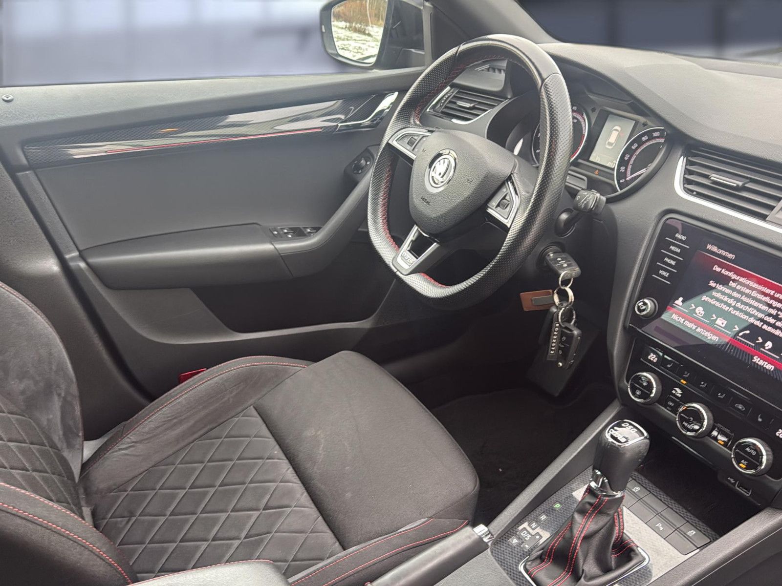 Fahrzeugabbildung SKODA Octavia Combi RS 245 / AHK/Unfallfrei