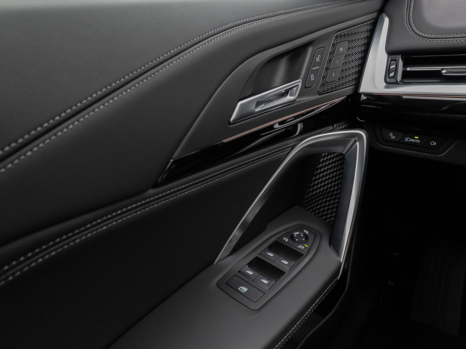 Fahrzeugabbildung BMW X1 sD18i xLine Kamera DAB Komfort Alarm AHK LED