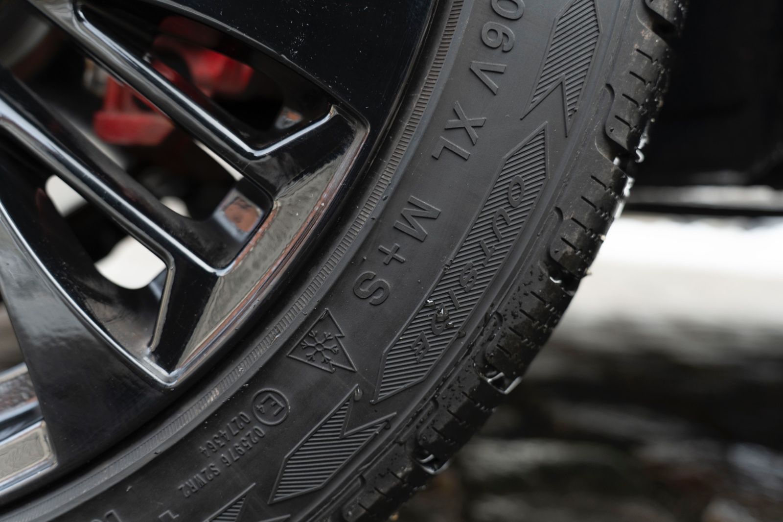 Fahrzeugabbildung BMW X6 xDrive35i M-Sport H&K KAM NAV M+S