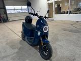 emco UNU Scooter S21 4KW inkl. Helm / 7x verfügbar - EMCO ROLLER