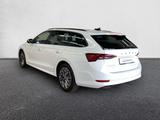 Skoda Octavia Combi Tour 2,0 TDI KEYLESS+LED+NAVI+PDC - Skoda Octavia: Automatik