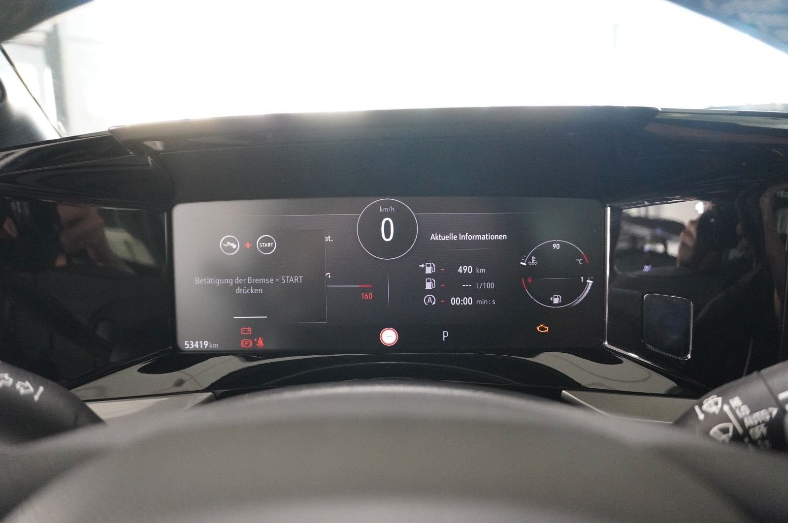 Fahrzeugabbildung Opel Mokka 1.2T ULTIMATE NAVI/LED/KAMERA/SPORT/SH/DAB