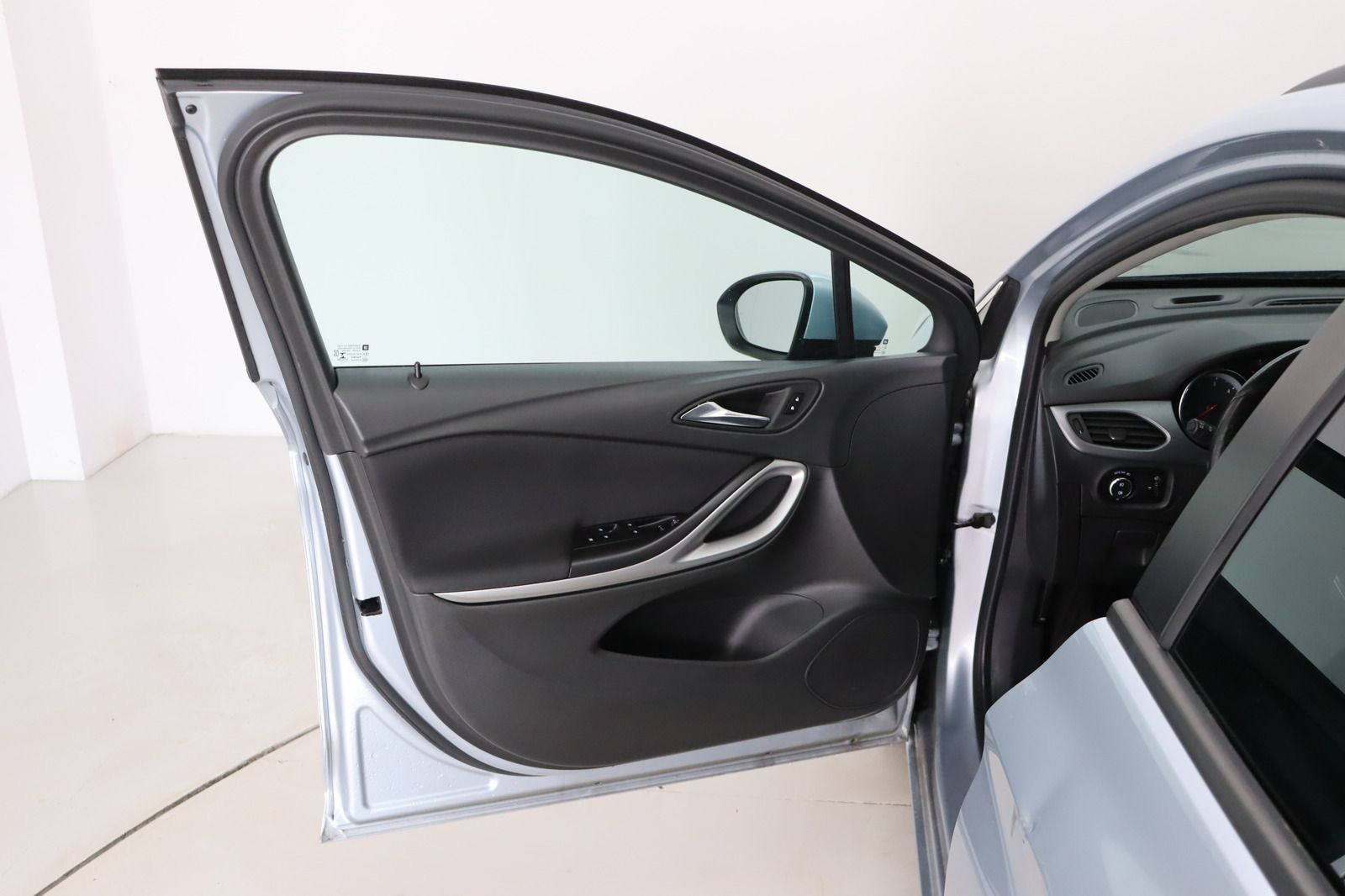 Fahrzeugabbildung Opel Astra K Sports Tourer Active