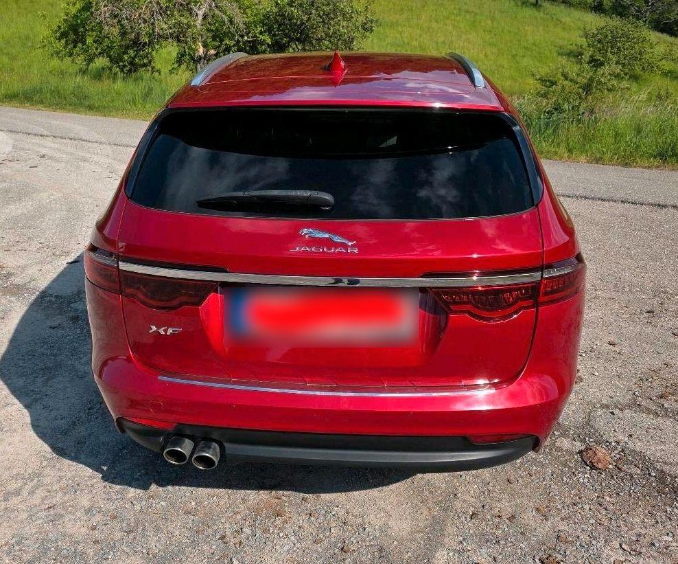 Jaguar XF