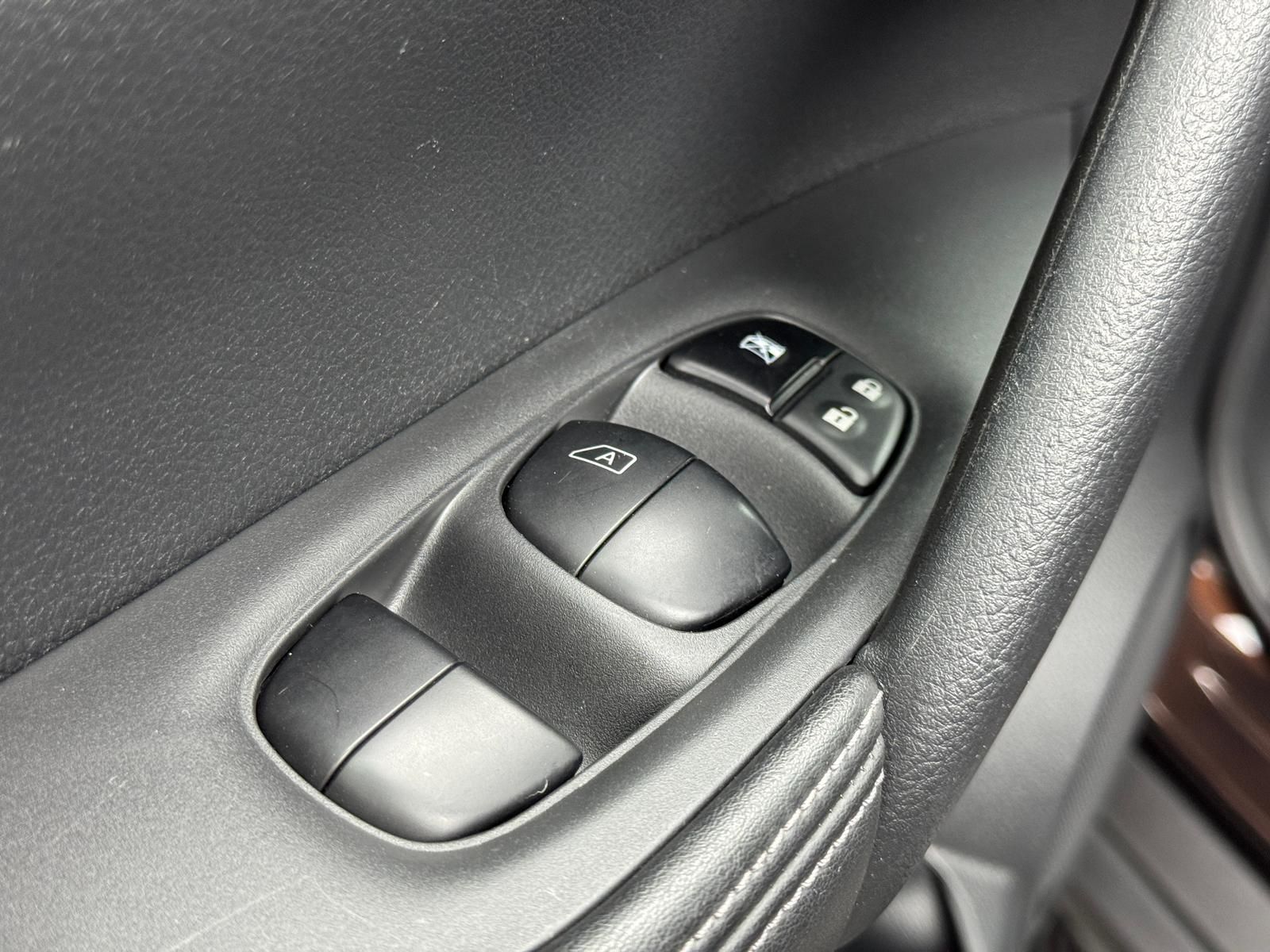 Fahrzeugabbildung Nissan X-Trail 1.3 DIG-T/N-CONNECTA/PANO/AHK/DSG/1.HAND