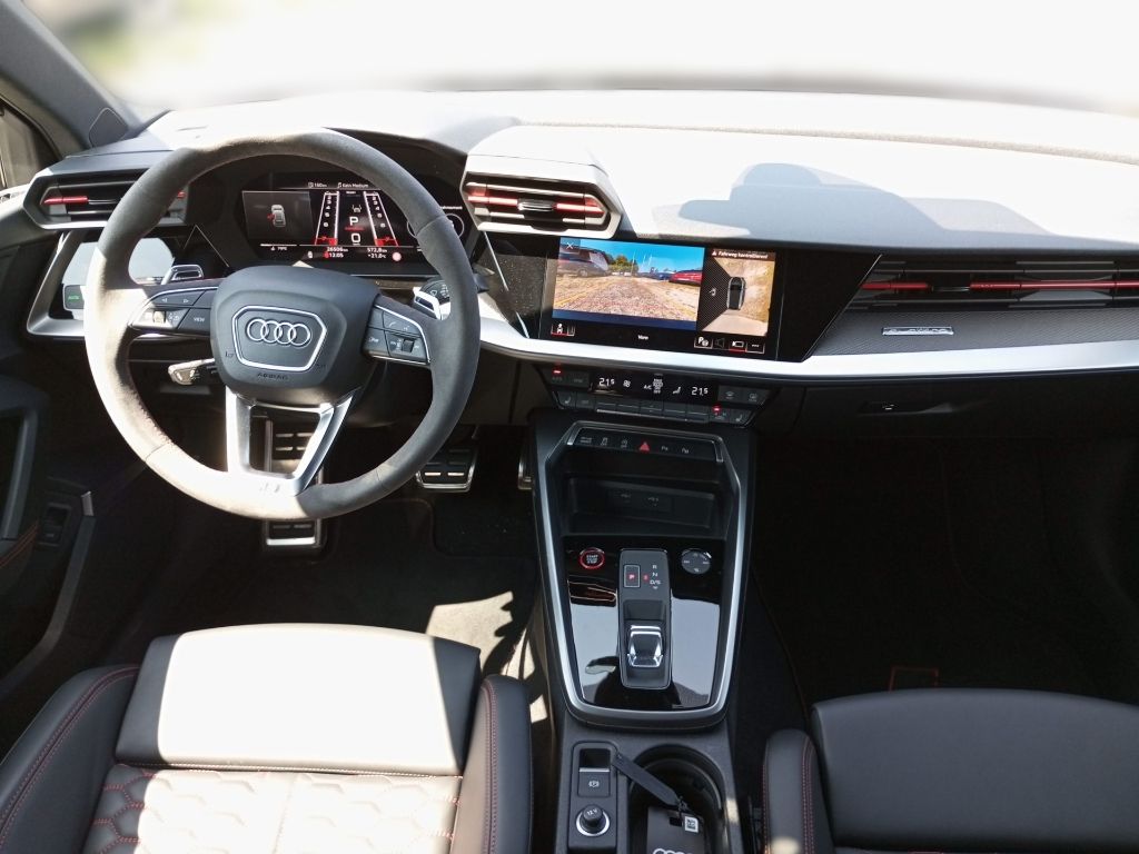 Fahrzeugabbildung Audi RS3 SPORTBACK 2.5 TFSI MAXTON-BK CARBON-DS KW