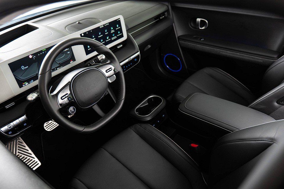 Fahrzeugabbildung Hyundai IONIQ 5 77,4kWh AWD UNIQ Pano Relax 20''
