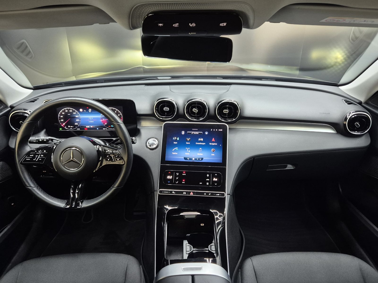 Fahrzeugabbildung Mercedes-Benz C 180 T CGI 9G NAVI+LED+SHZ+KAMERA+TEMP+DAB+LM
