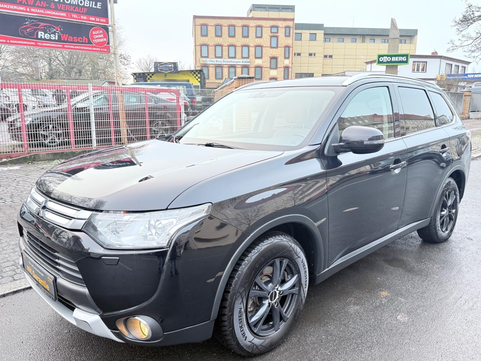 Mitsubishi OUTLANDER 2.2 STYLE+ 4WD *LEDER*7-SITZER*NAVI*