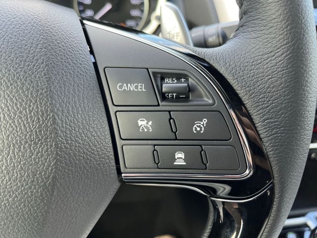 Eclipse Cross / UPE: 49.890,- € / 2.4 PHEV CVT 4