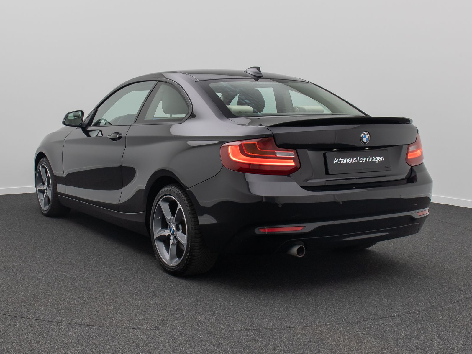 Fahrzeugabbildung BMW 218d PDC Sitzhz Xenon Sport Geschwindigkeitreg