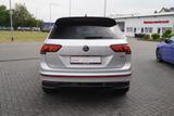 Volkswagen Tiguan 2.0 TSI DSG 4Motion R-Line LED ACC Navi - Volkswagen Tiguan mit Benzin-Antrieb