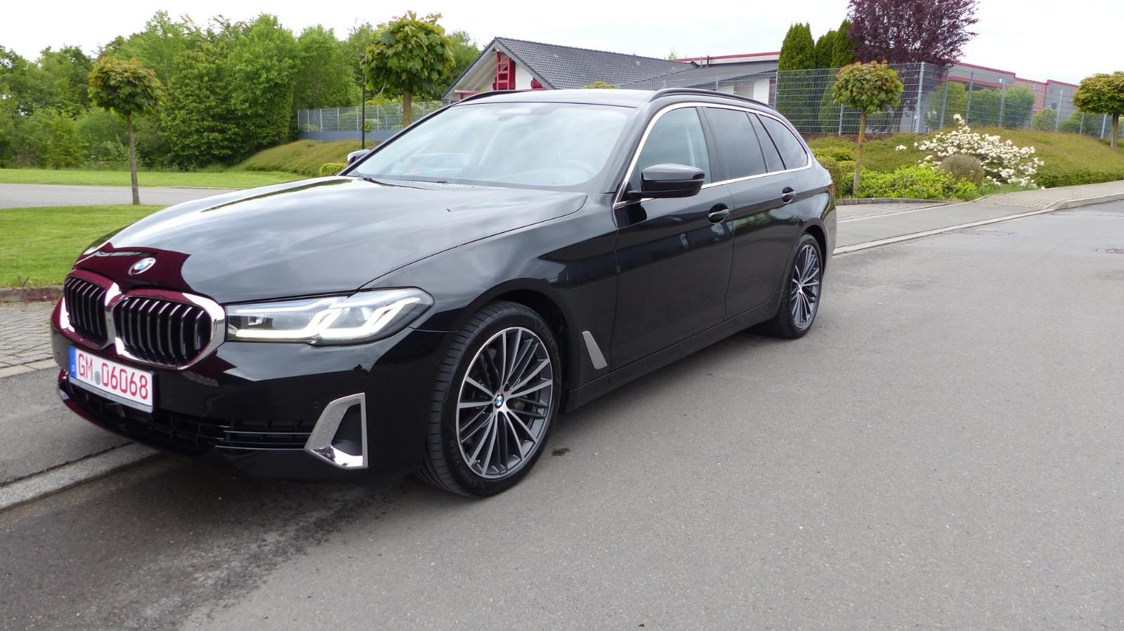BMW Touring 540 d xDrive Luxury Line,1.Hand,HUD,AHK