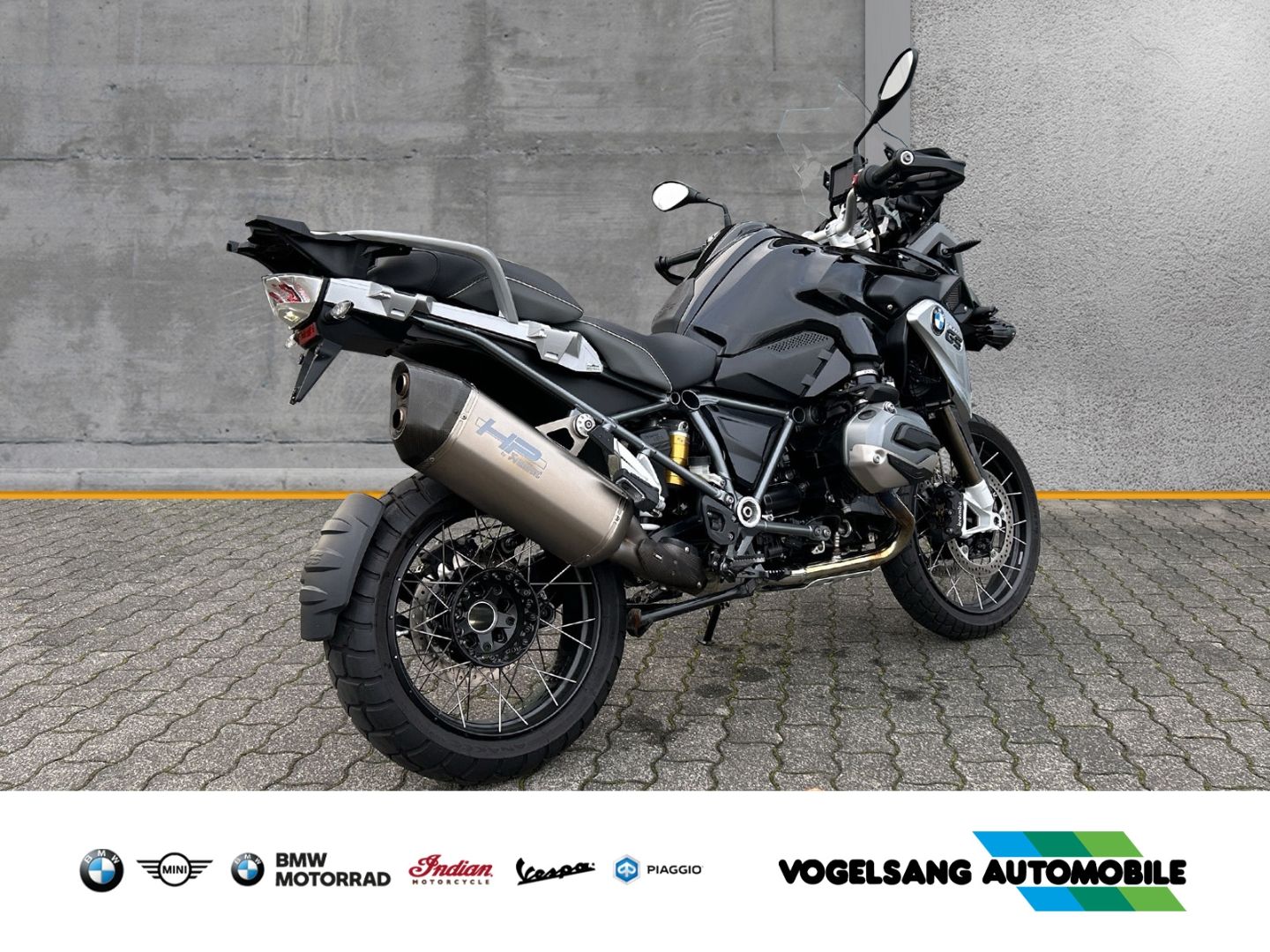Fahrzeugabbildung BMW R 1200 GS TripleBlack, Comfort-Paket, Dynamic-Pa