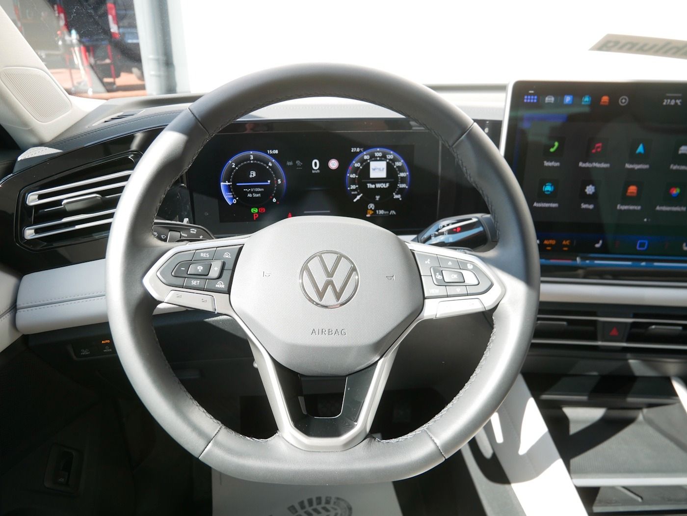 Fahrzeugabbildung Volkswagen Tiguan 2.0 Elegance NEU61T AHK DCC Matrix ACC KA