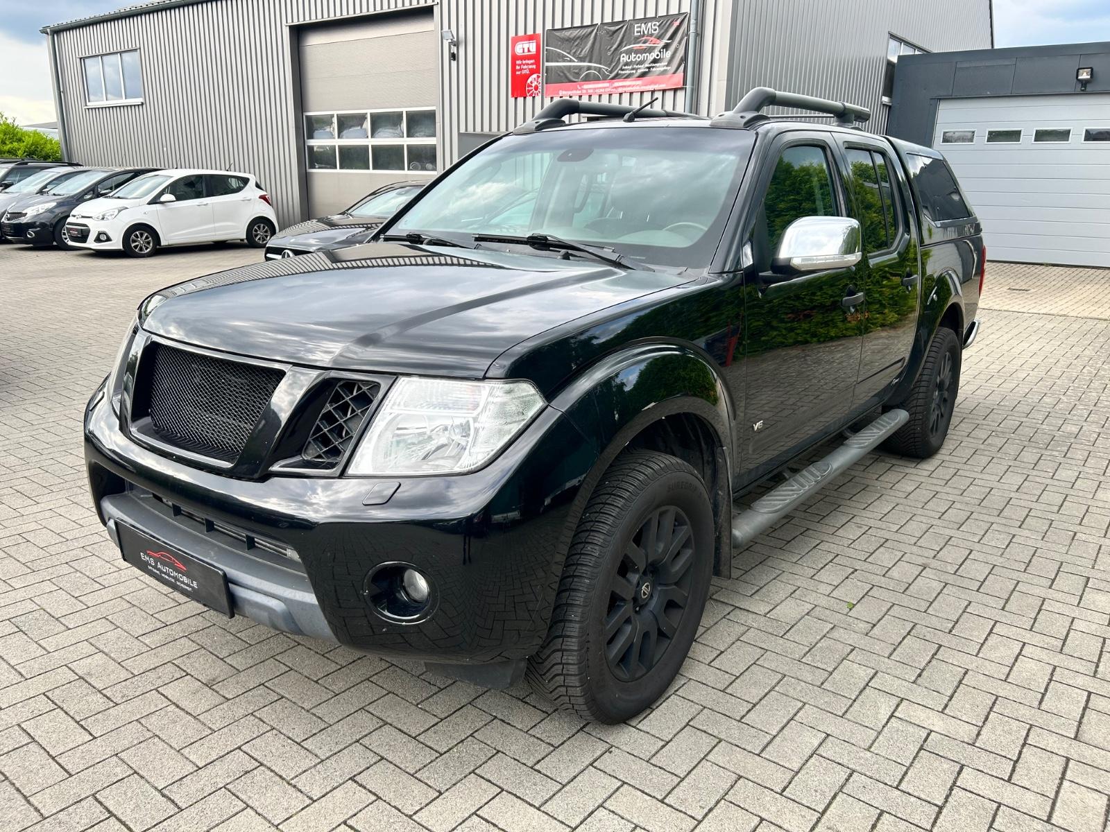 Nissan Navara Pickup Double Cab 4x4 *AUTOMATIK* LEDER*