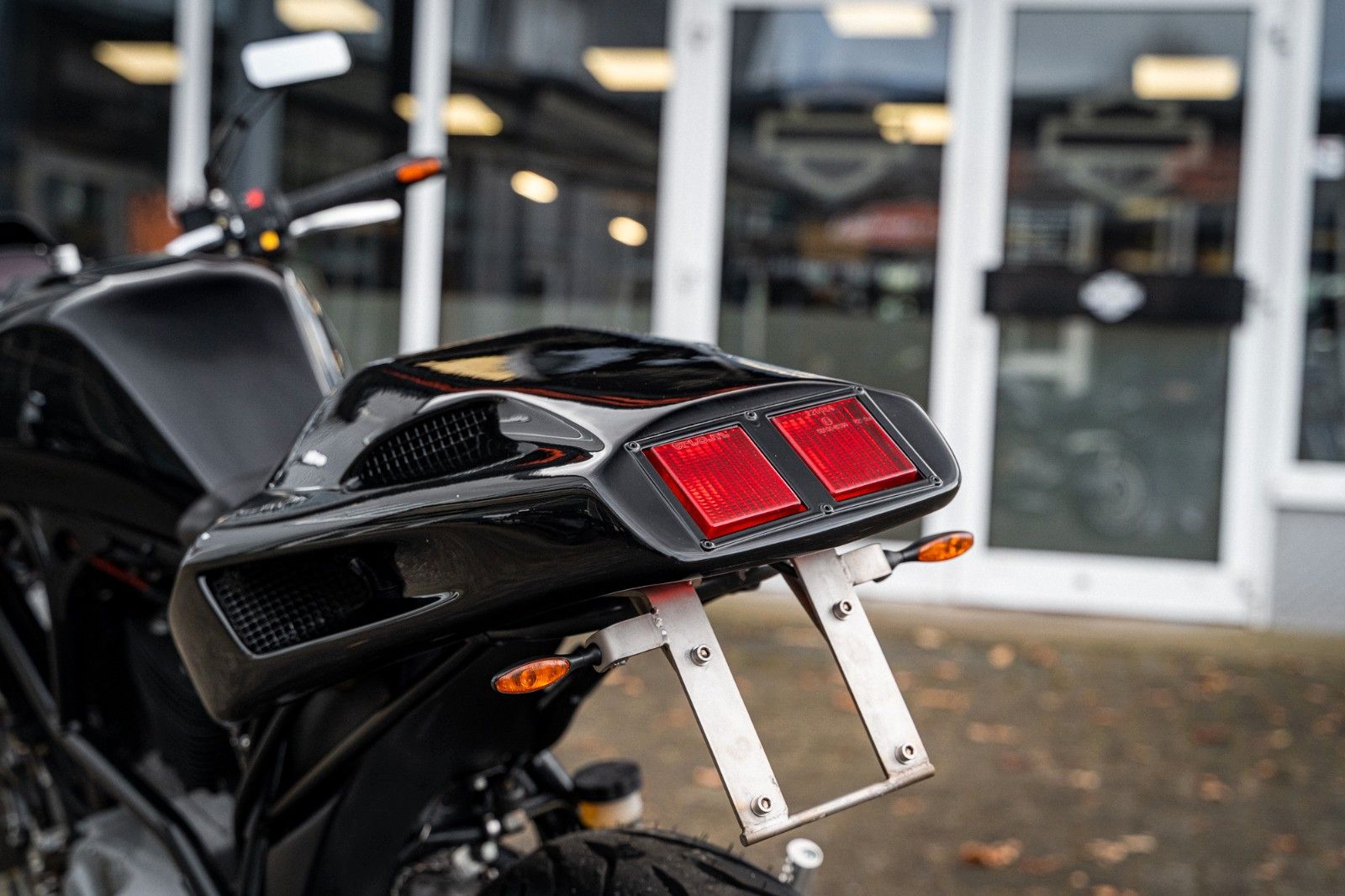 Fahrzeugabbildung Buell CYCLONE Sport Luftfilter Supertrapp Auspuff