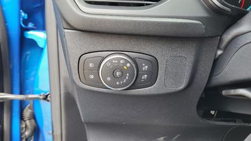 Fahrzeugabbildung Ford Focus Lim. Cool & Connect