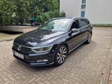 Volkswagen Passat Variant 2.0 TDI SCR 176kW DSG 4MOT Hi... - VW Passat Variant von privat