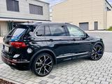Volkswagen Tiguan R DSG 4MOTION 320 PS OPF TOP  - Volkswagen: R32