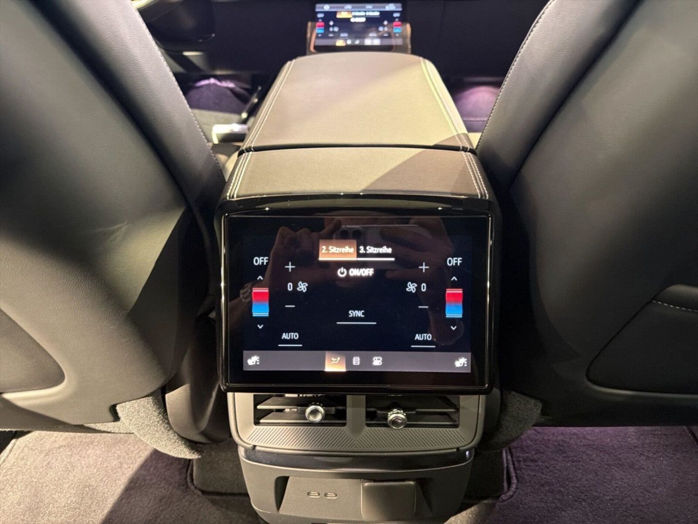 Fahrzeugabbildung Cadillac VISTIQ 452 kW AWD Sport 7-Sitzer