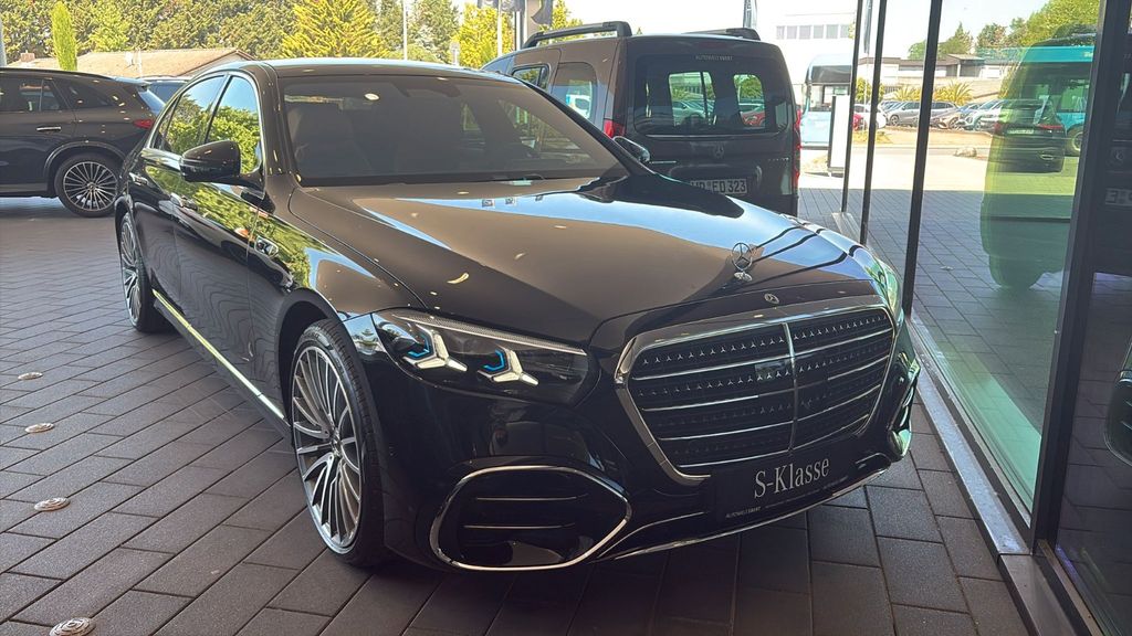 Image of Mercedes-Benz S 580