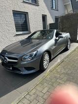 Mercedes-Benz SLC 200 - - graue Mercedes-Benz SLC-Klasse