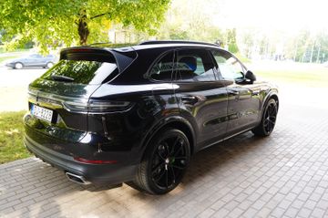 Porsche Cayenne - 6
