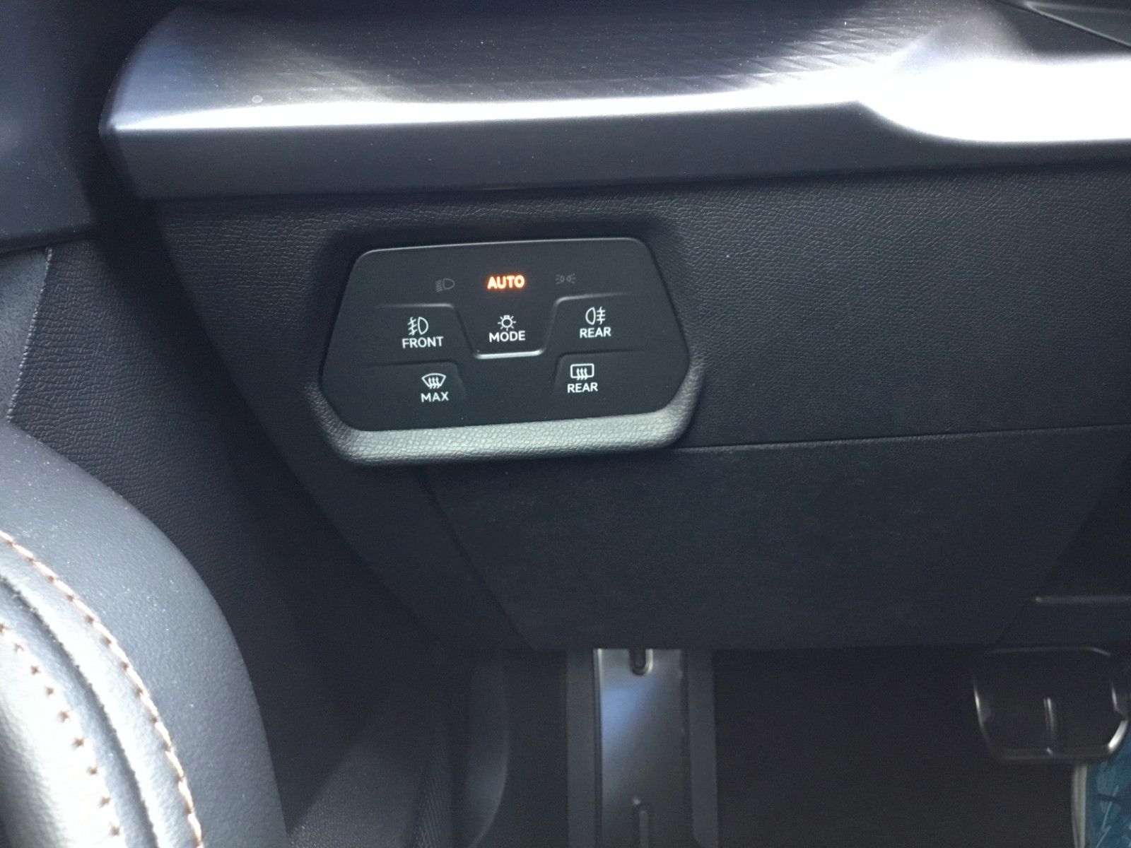 Fahrzeugabbildung CUPRA Formentor 2.0 TSI VZ Black Edition DSG+Pano+AHK