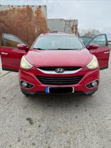 Hyundai ix35 2.0 CRDi 135kW Trend 4WD Trend - rote Hyundai ix35